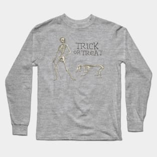 Friendly Halloween Skeleton: Trick or treat (dark text) Long Sleeve T-Shirt